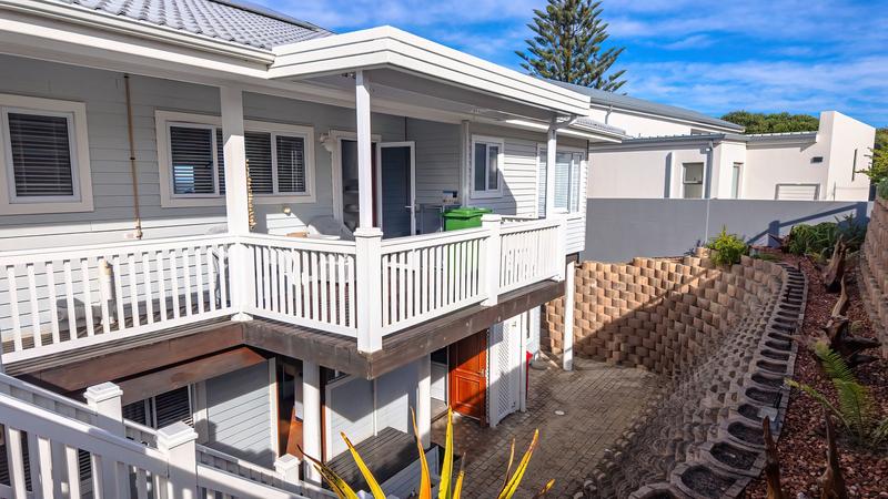 5 Bedroom Property for Sale in Southern Cross Western Cape